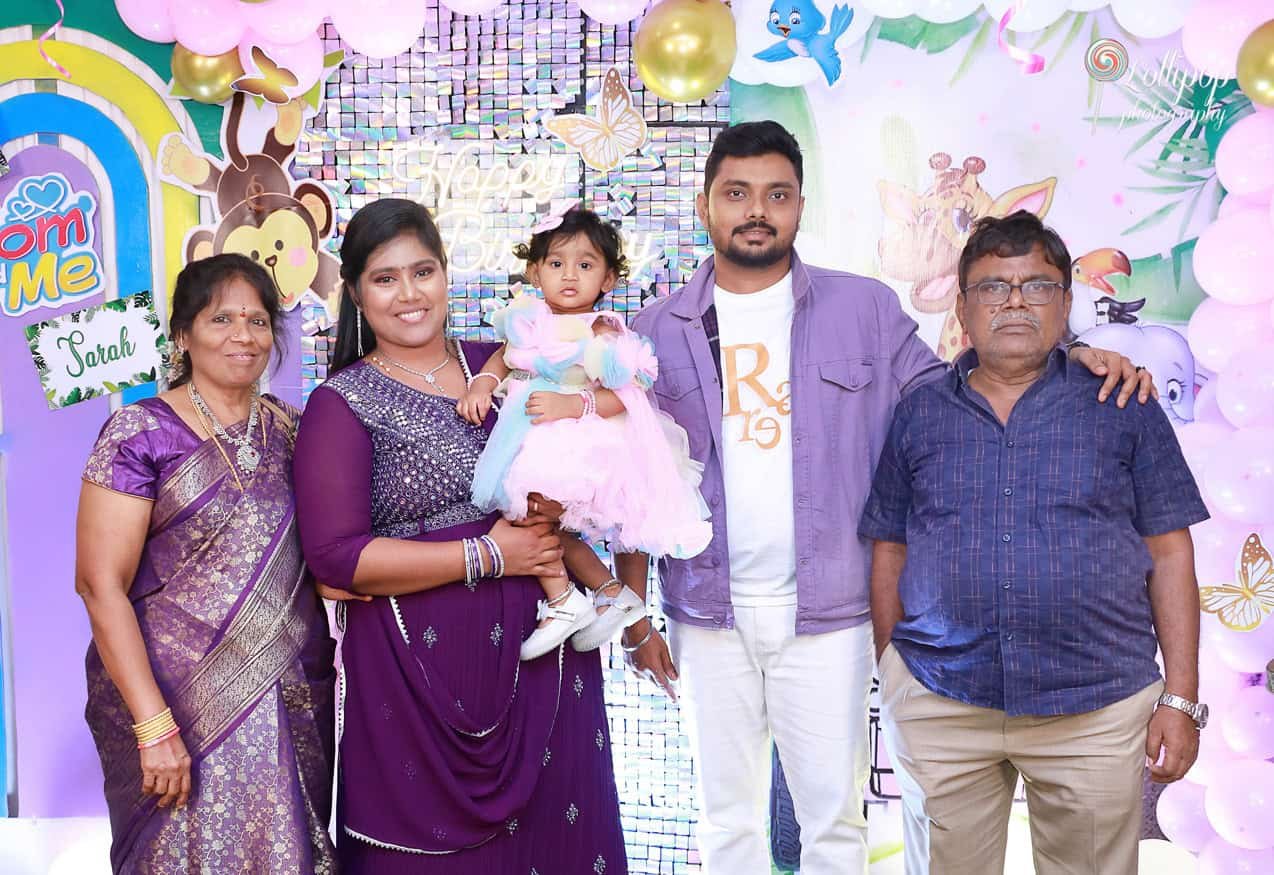A beautiful family group photo celebrating Sarah’s birthday, captured by Lollipop Photography